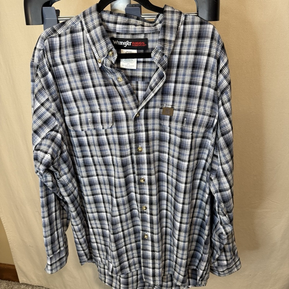 Wrangler Riggs Men's Workwear, Blue Plaid, XXL, Long Sleeve Button‎ Up